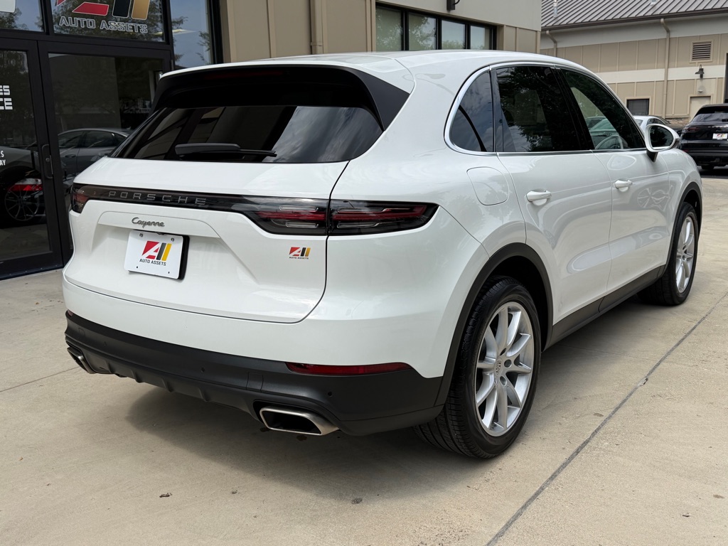 Photo 9 of this PORSCHE CAYENNE