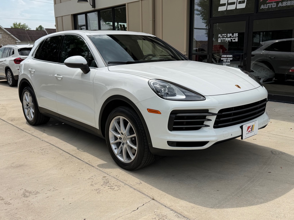 Photo 3 of this PORSCHE CAYENNE