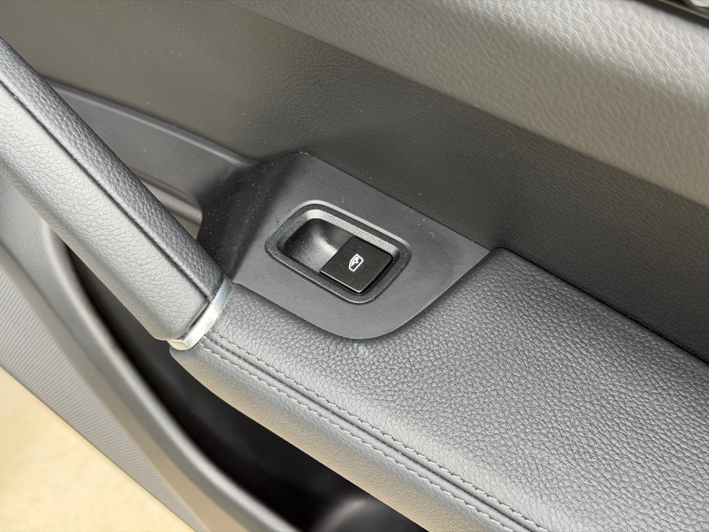 Photo 80 of this PORSCHE CAYENNE