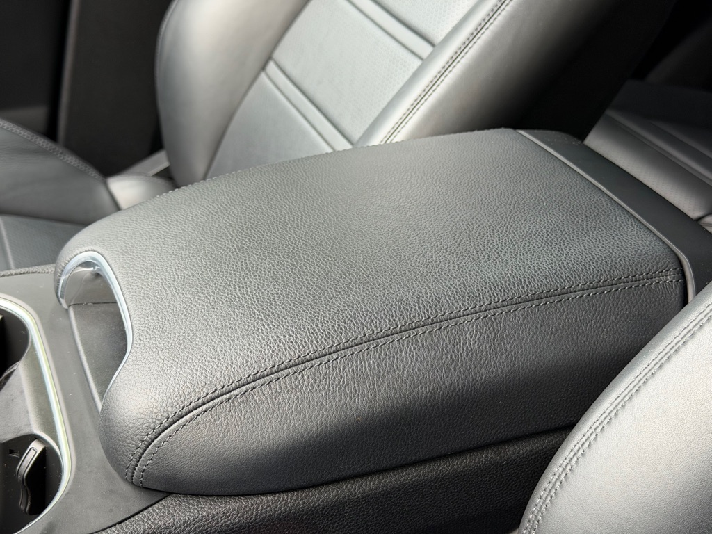 Photo 52 of this PORSCHE CAYENNE