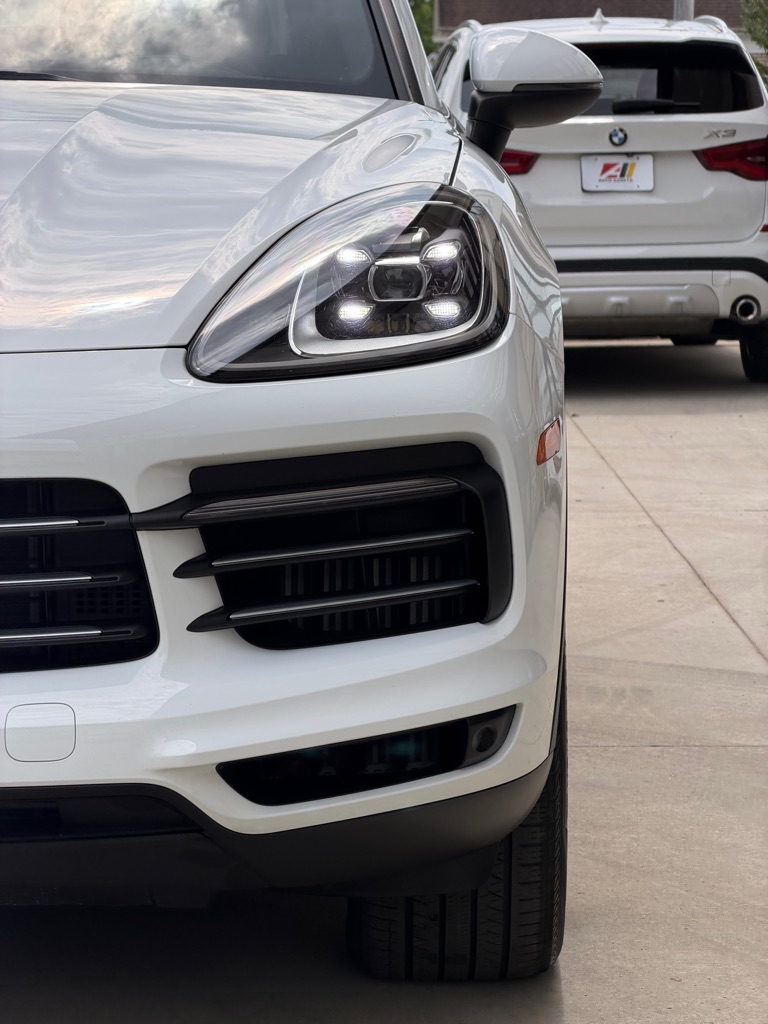 Photo 13 of this PORSCHE CAYENNE