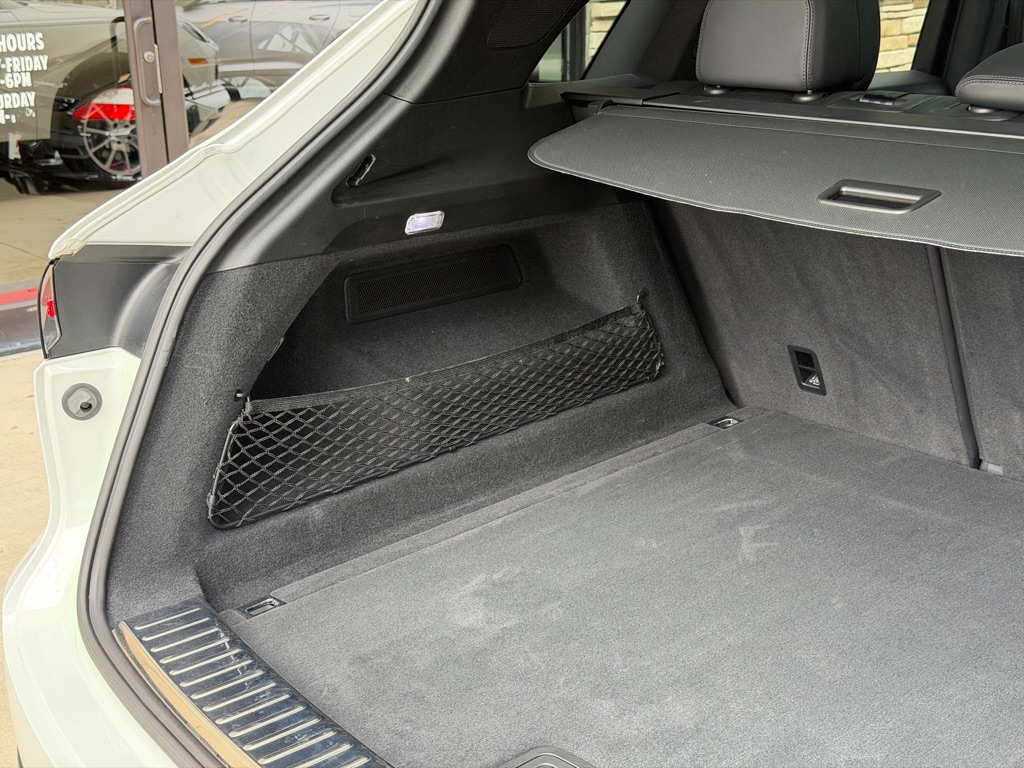 Photo 100 of this PORSCHE CAYENNE