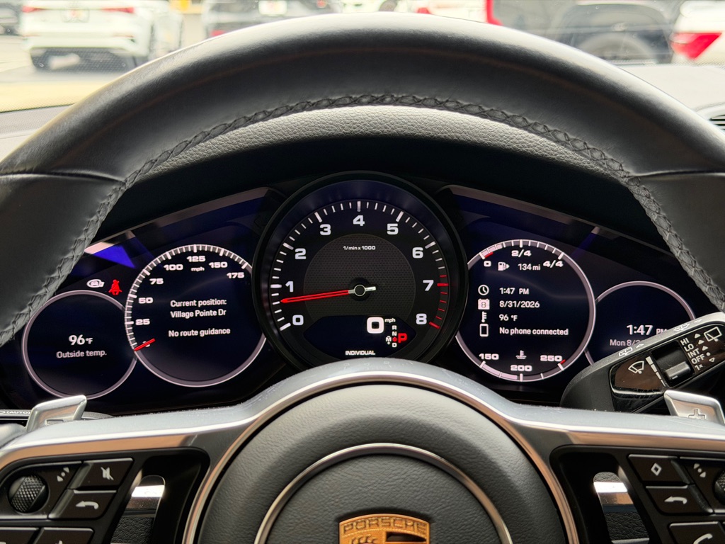 Photo 37 of this PORSCHE CAYENNE