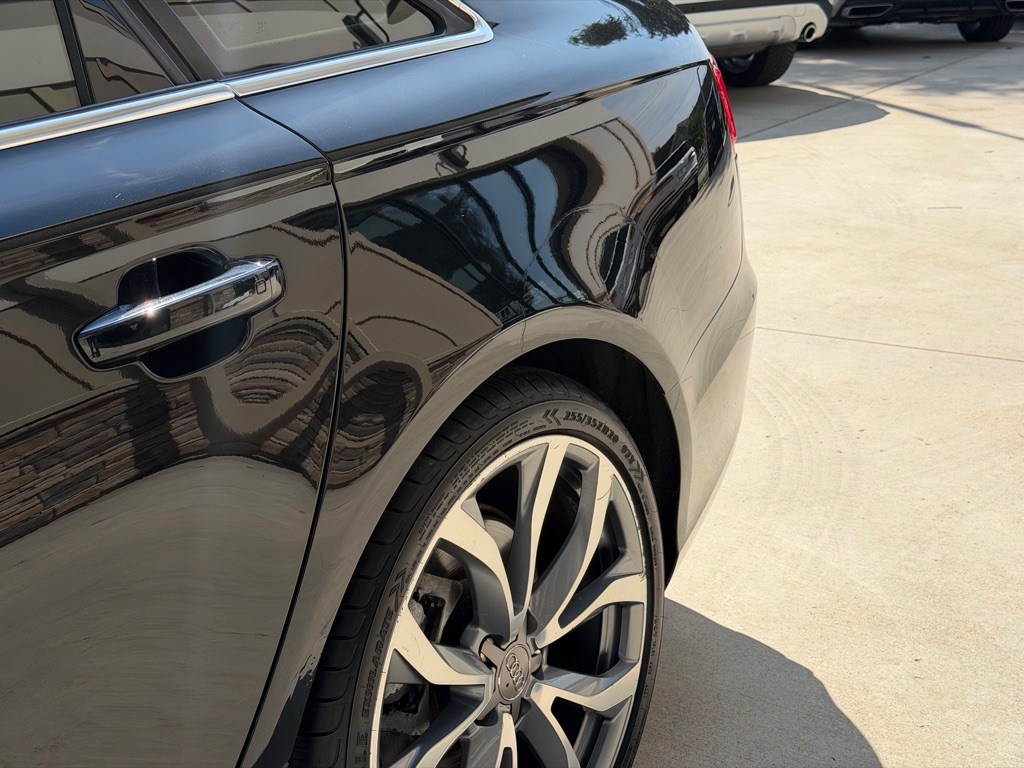 Photo 13 of this AUDI A6