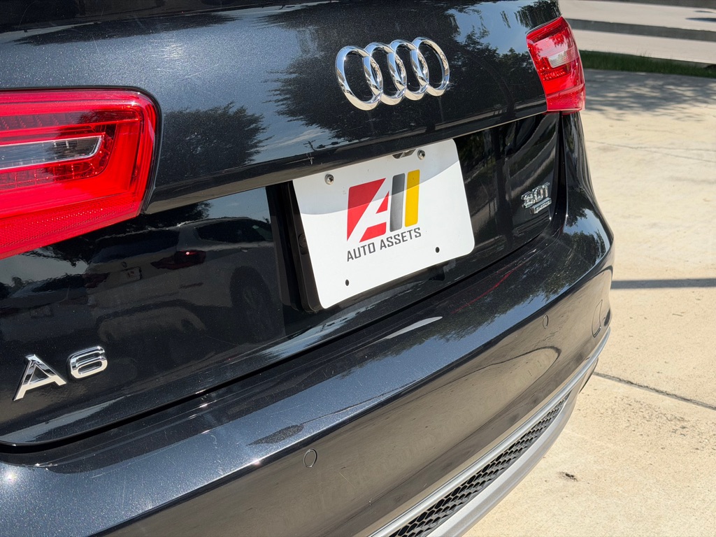 Photo 11 of this AUDI A6