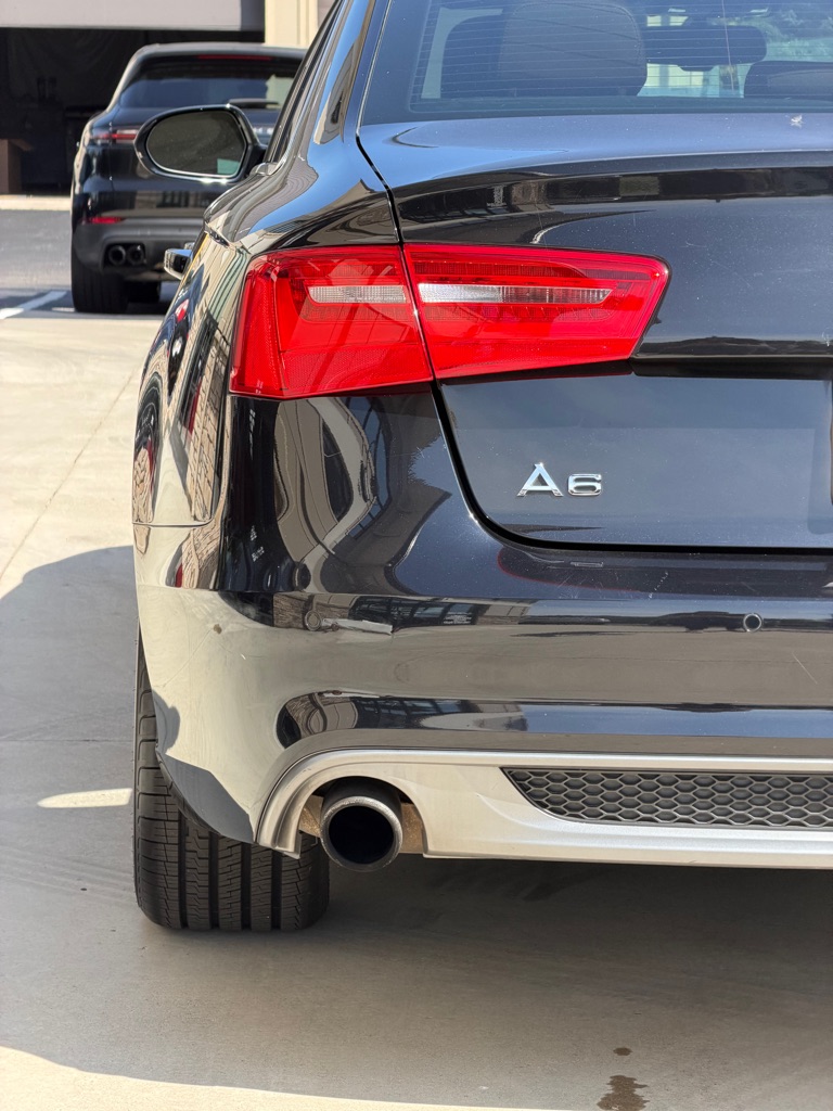 Photo 17 of this AUDI A6
