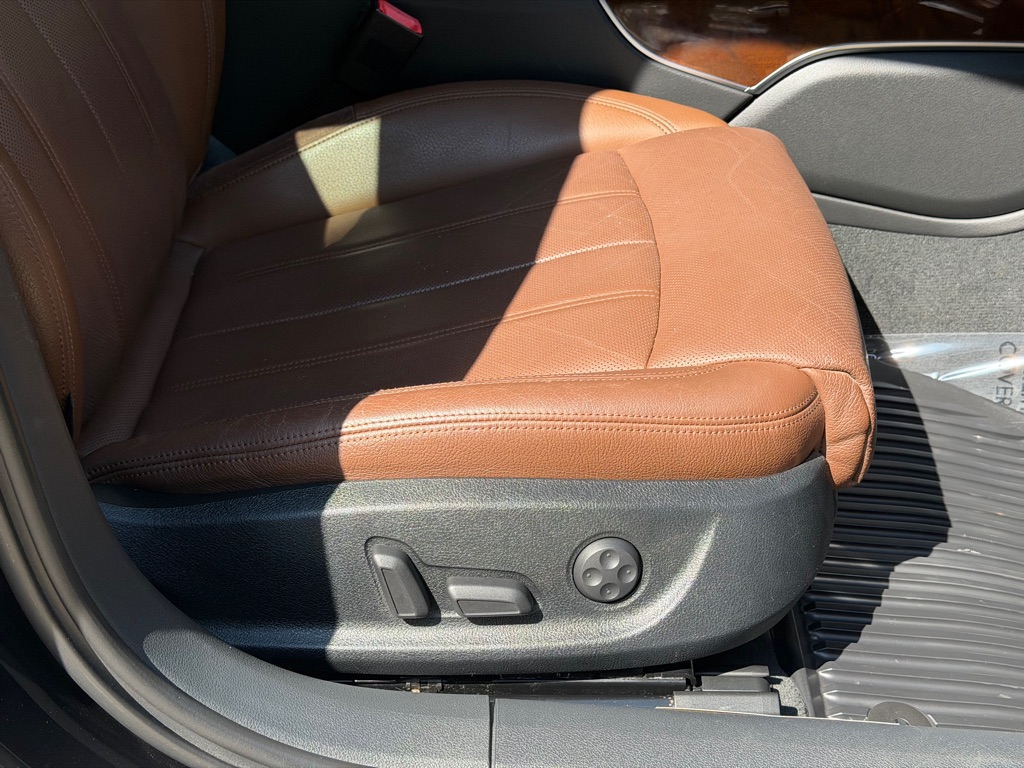 Photo 60 of this AUDI A6