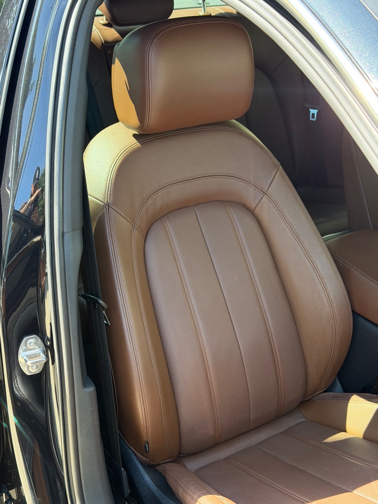 Photo 61 of this AUDI A6