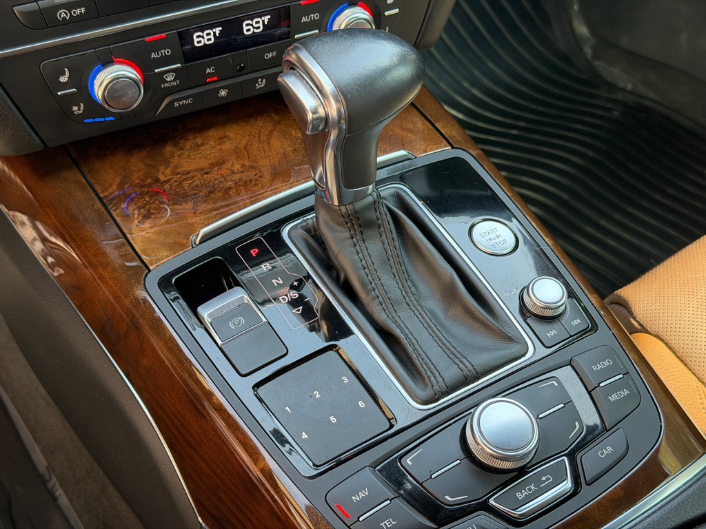 Photo 44 of this AUDI A6