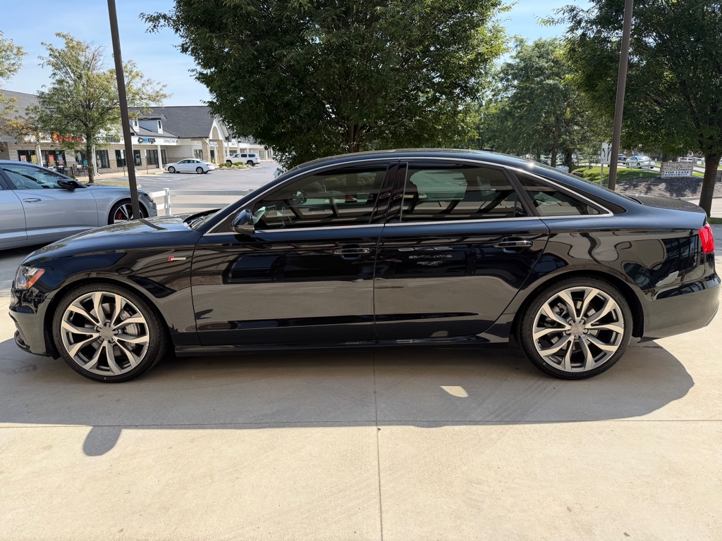 Photo 6 of this AUDI A6