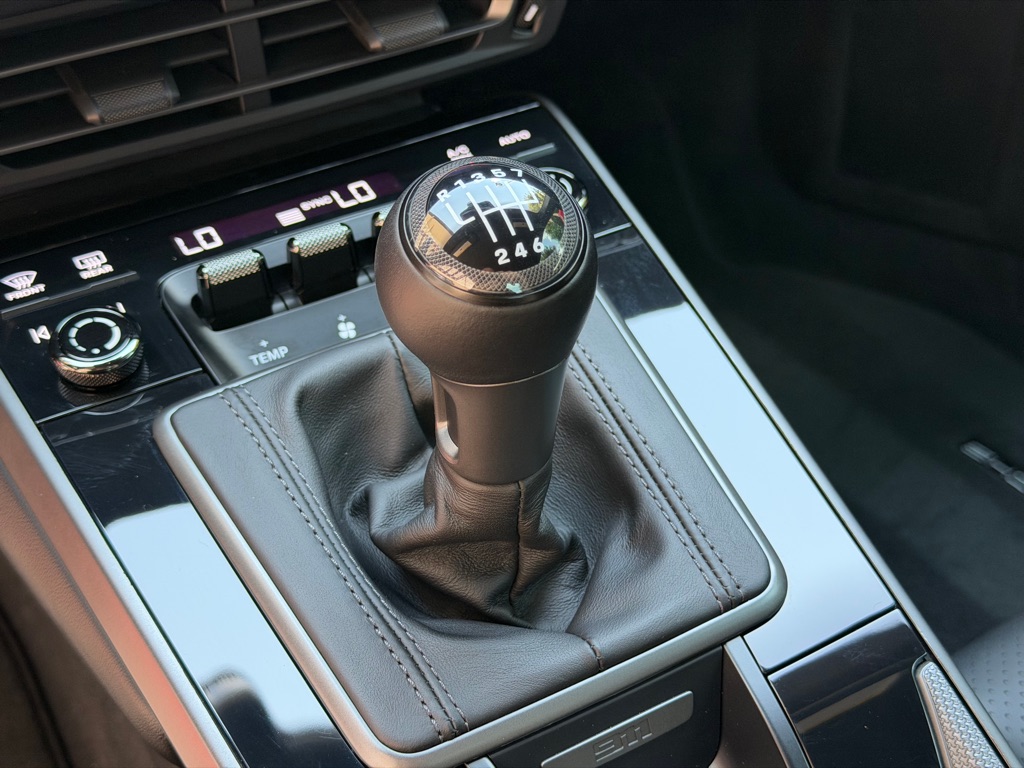 Photo 49 of this PORSCHE 911