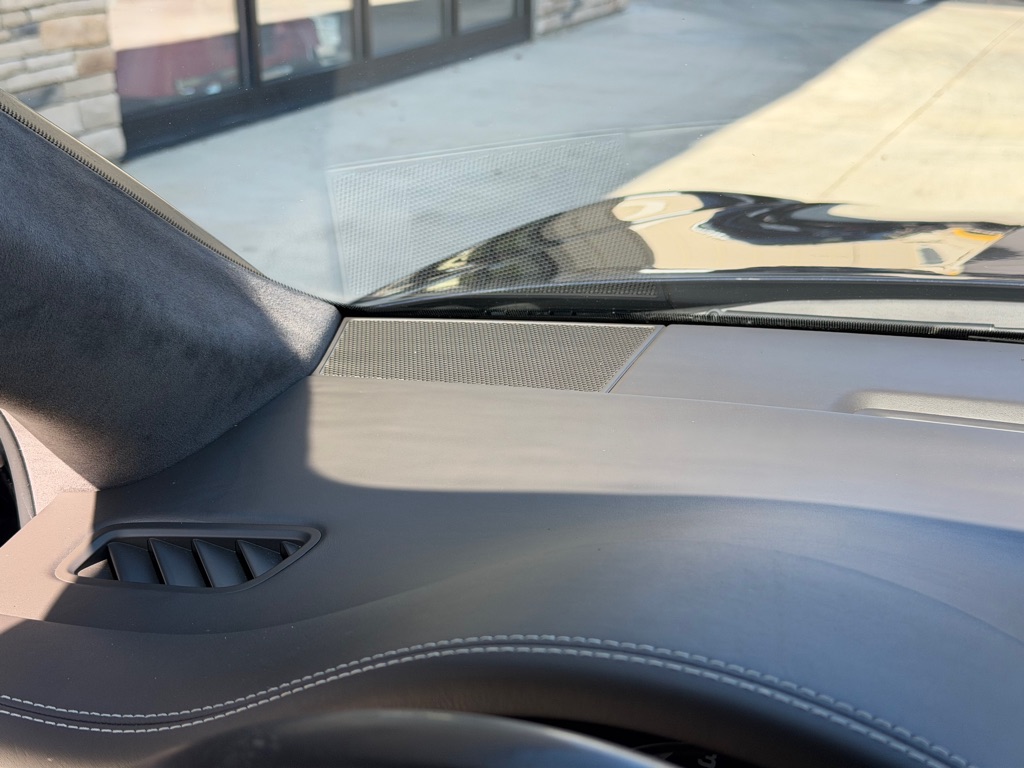 Photo 45 of this PORSCHE MACAN TURBO
