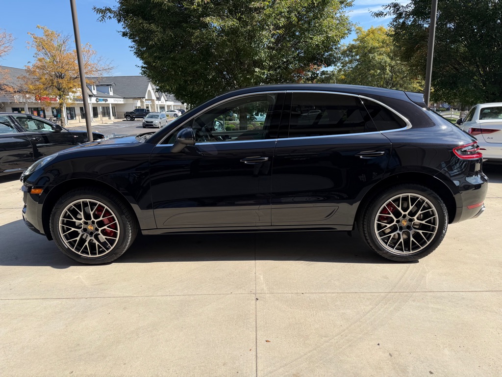 Photo 6 of this PORSCHE MACAN TURBO