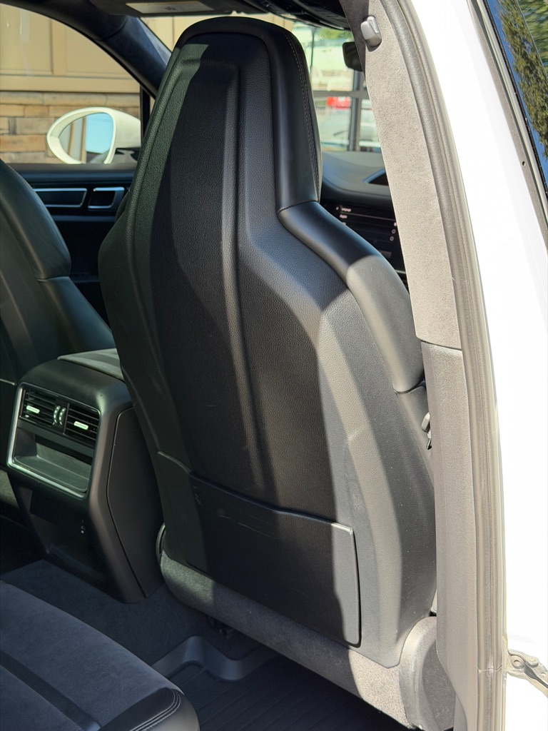 Photo 82 of this PORSCHE CAYENNE GTS