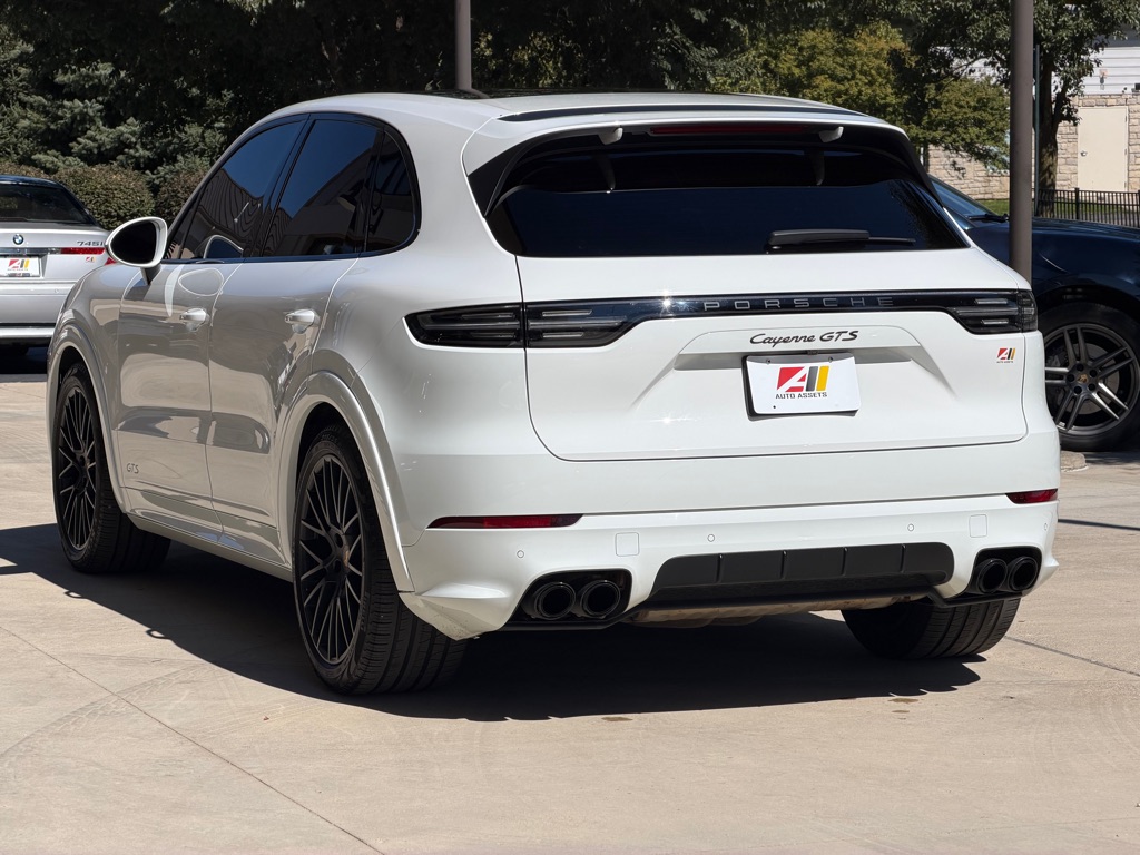 Photo 10 of this PORSCHE CAYENNE GTS