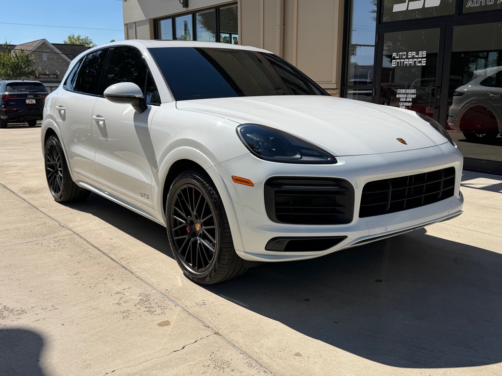 Photo 3 of this PORSCHE CAYENNE GTS