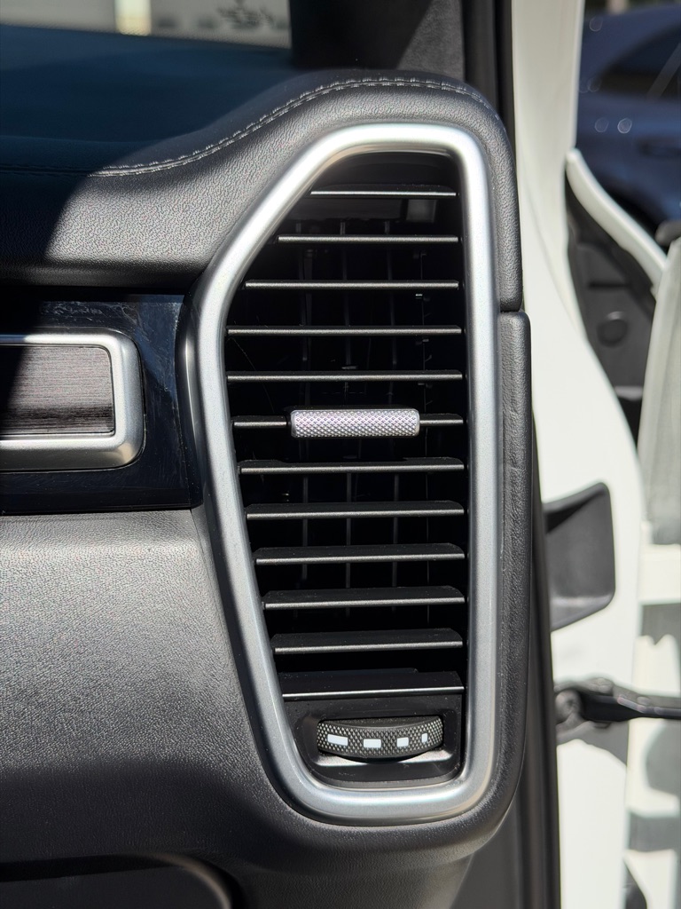 Photo 68 of this PORSCHE CAYENNE GTS