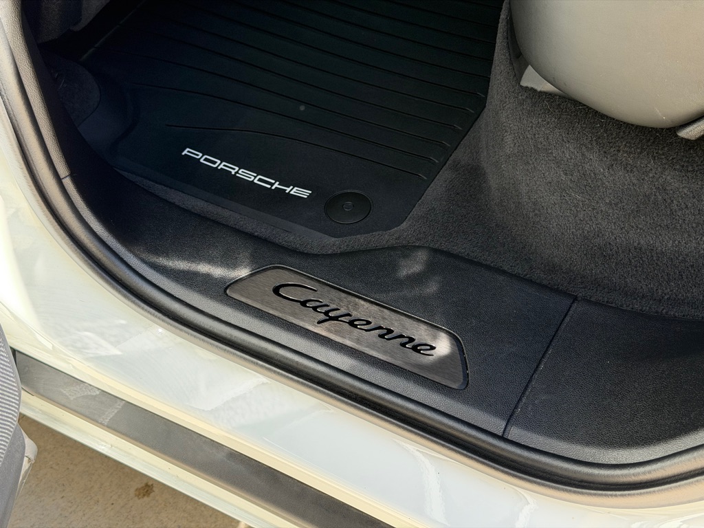 Photo 95 of this PORSCHE CAYENNE GTS