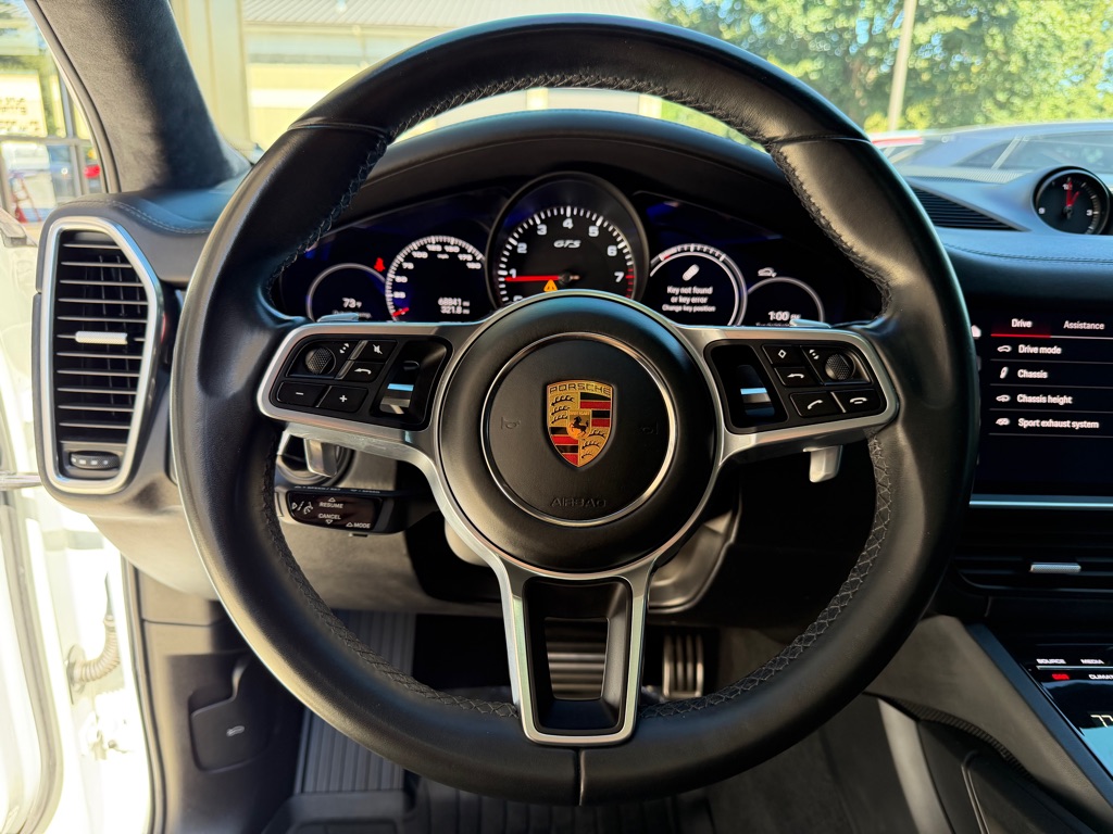 Photo 34 of this PORSCHE CAYENNE GTS