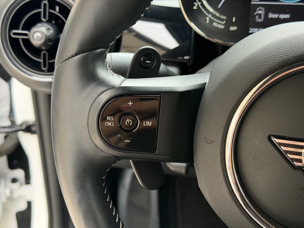 Photo 35 of this MINI COOPER