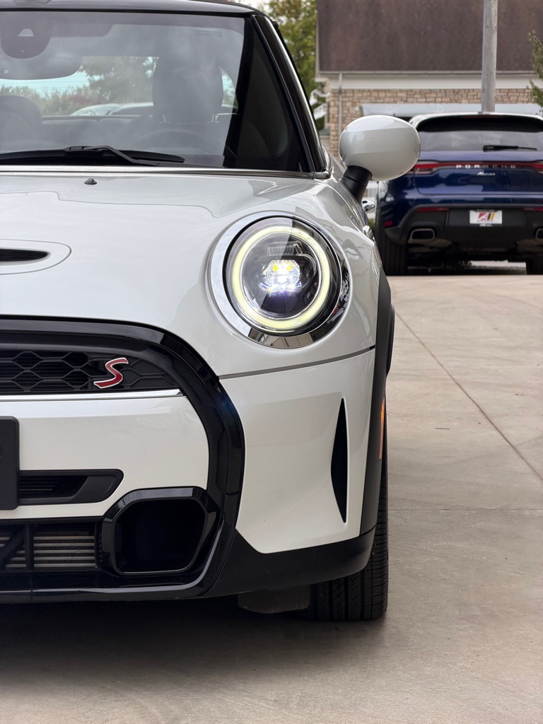 Photo 13 of this MINI COOPER