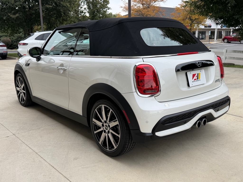 Photo 7 of this MINI COOPER