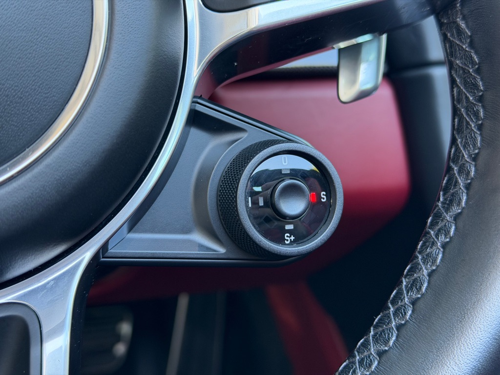 Photo 42 of this PORSCHE 911 TARGA 4S