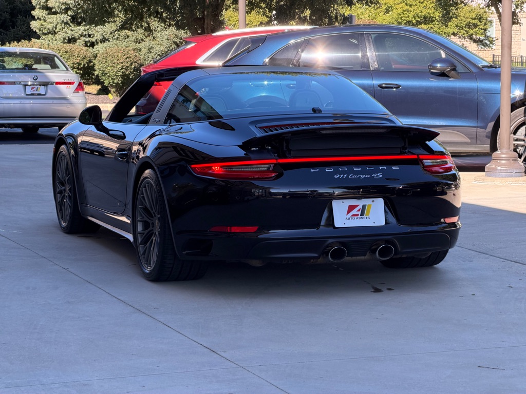 Photo 9 of this PORSCHE 911 TARGA 4S