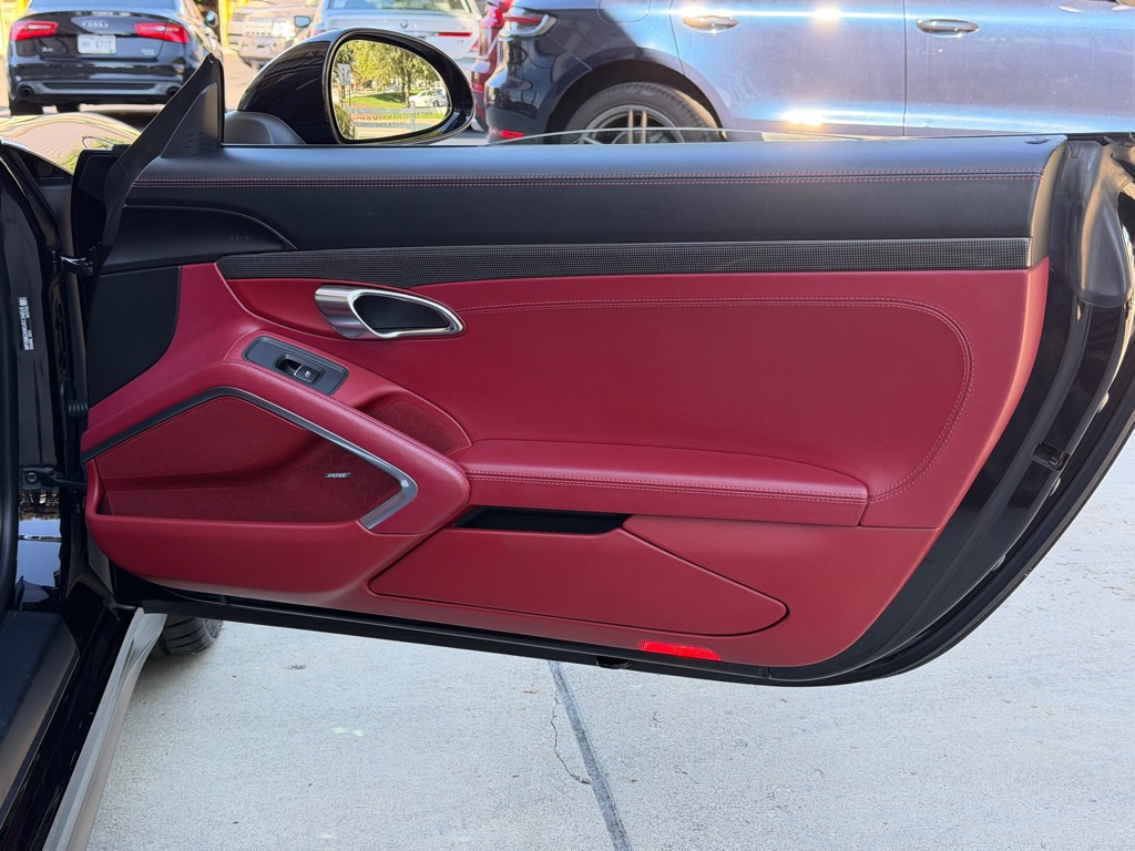 Photo 60 of this PORSCHE 911 TARGA 4S