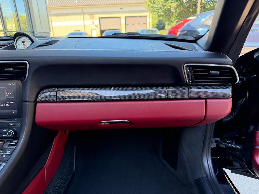 Photo 67 of this PORSCHE 911 TARGA 4S