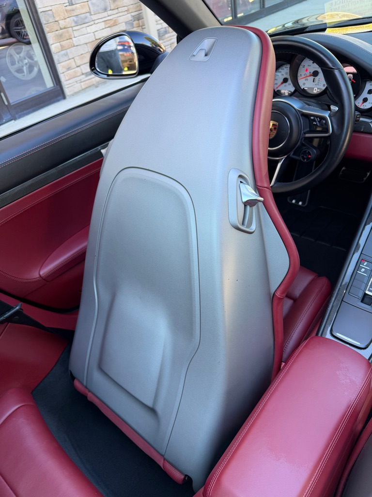 Photo 73 of this PORSCHE 911 TARGA 4S