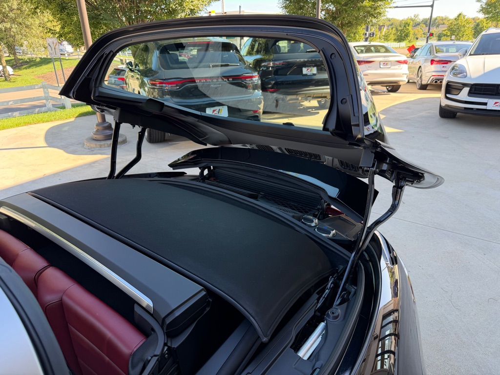 Photo 78 of this PORSCHE 911 TARGA 4S