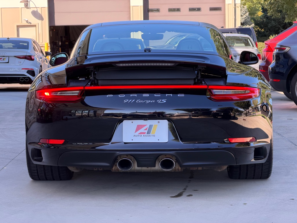 Photo 7 of this PORSCHE 911 TARGA 4S