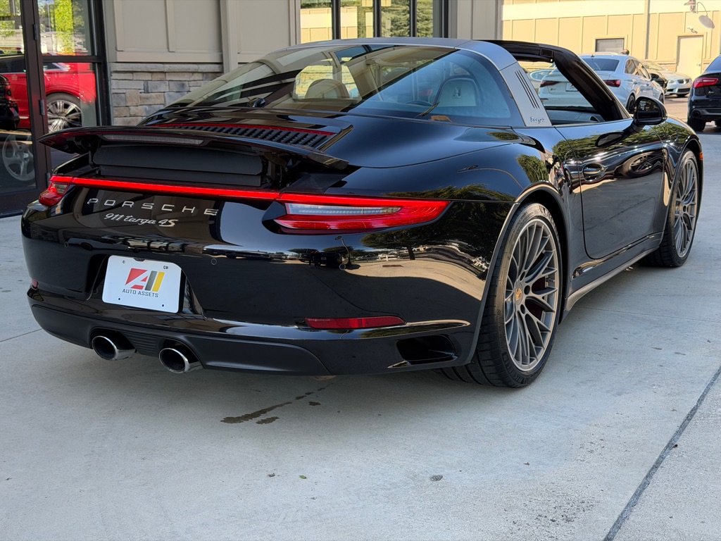 Photo 8 of this PORSCHE 911 TARGA 4S
