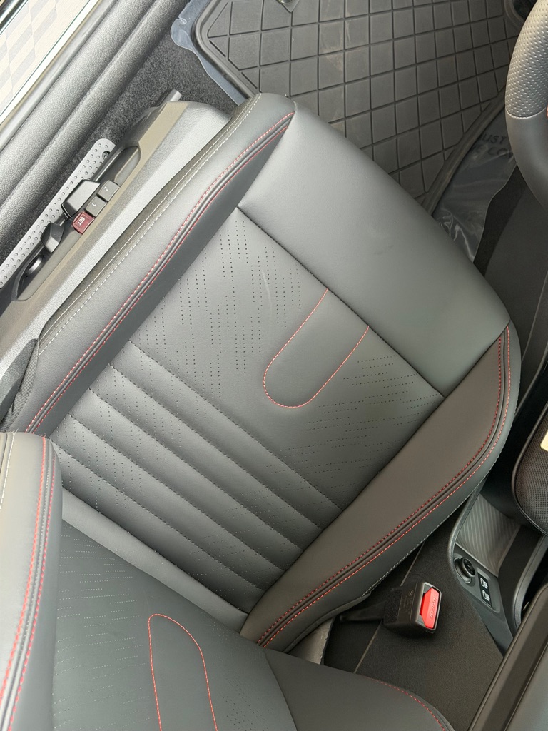 Photo 30 of this MINI COOPER