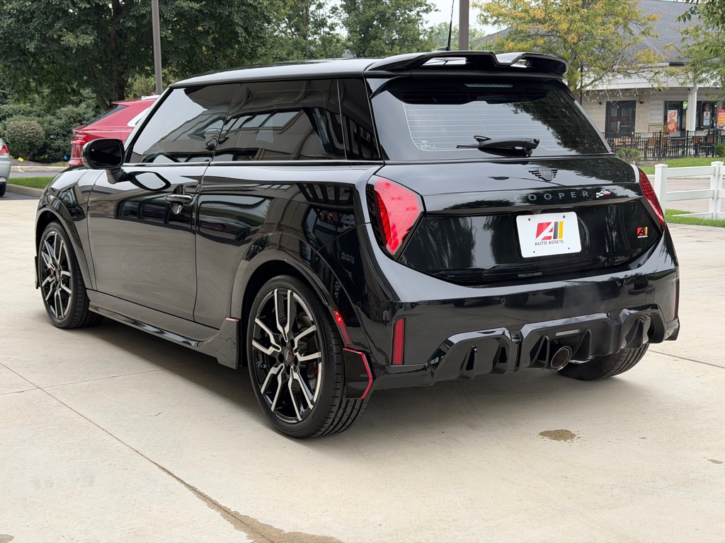 Photo 7 of this MINI COOPER