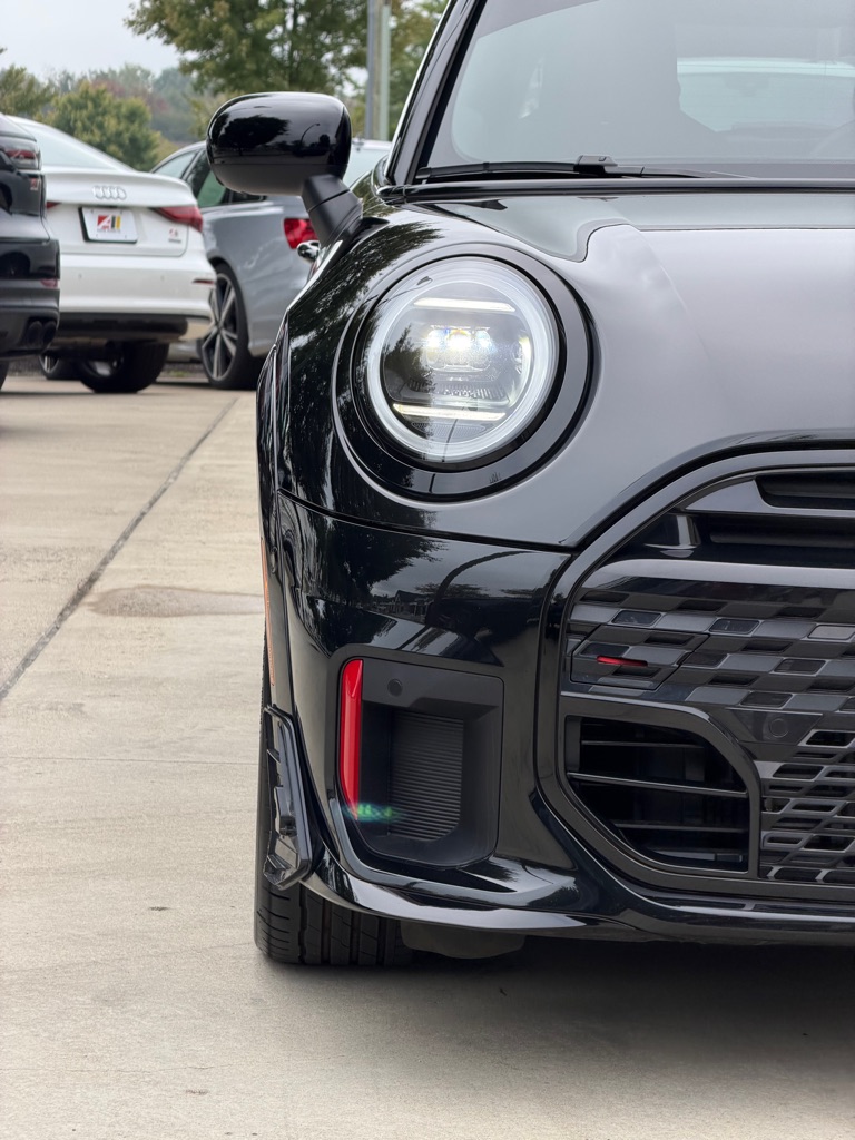 Photo 13 of this MINI COOPER