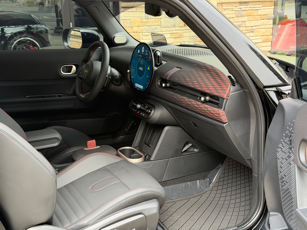 Photo 54 of this MINI COOPER