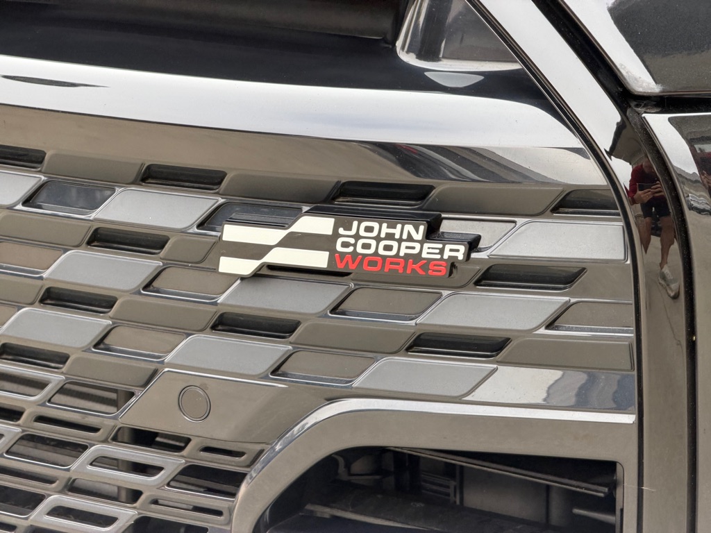 Photo 15 of this MINI COOPER