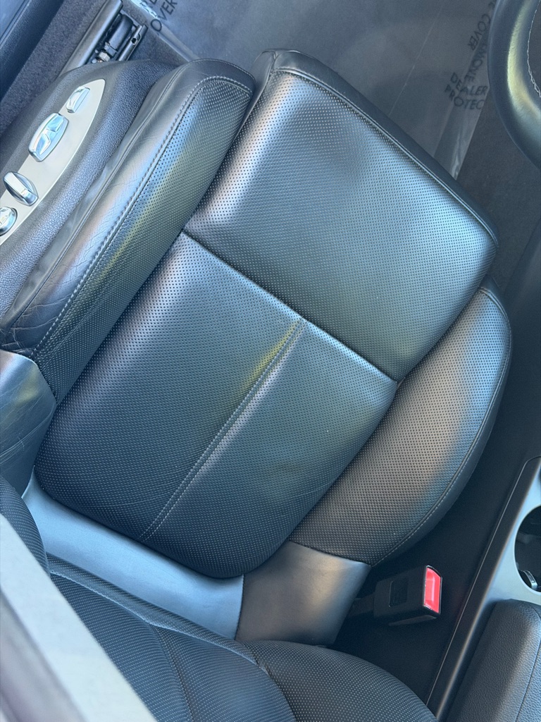 Photo 23 of this PORSCHE MACAN