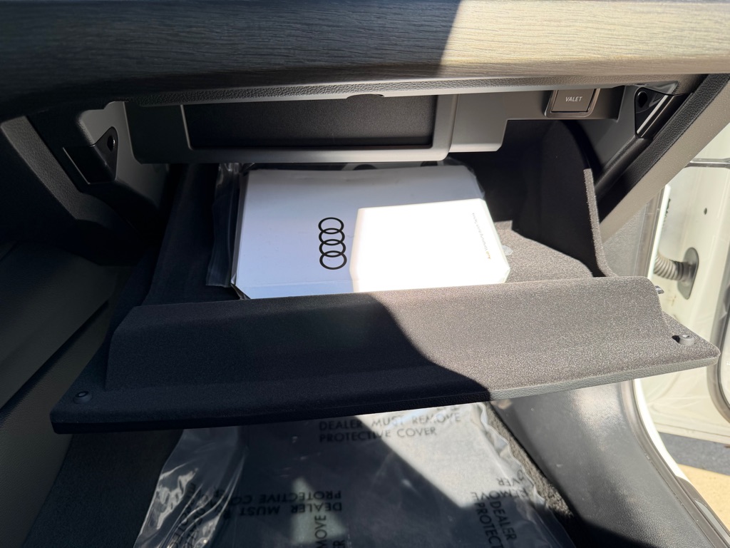 Photo 59 of this AUDI A4