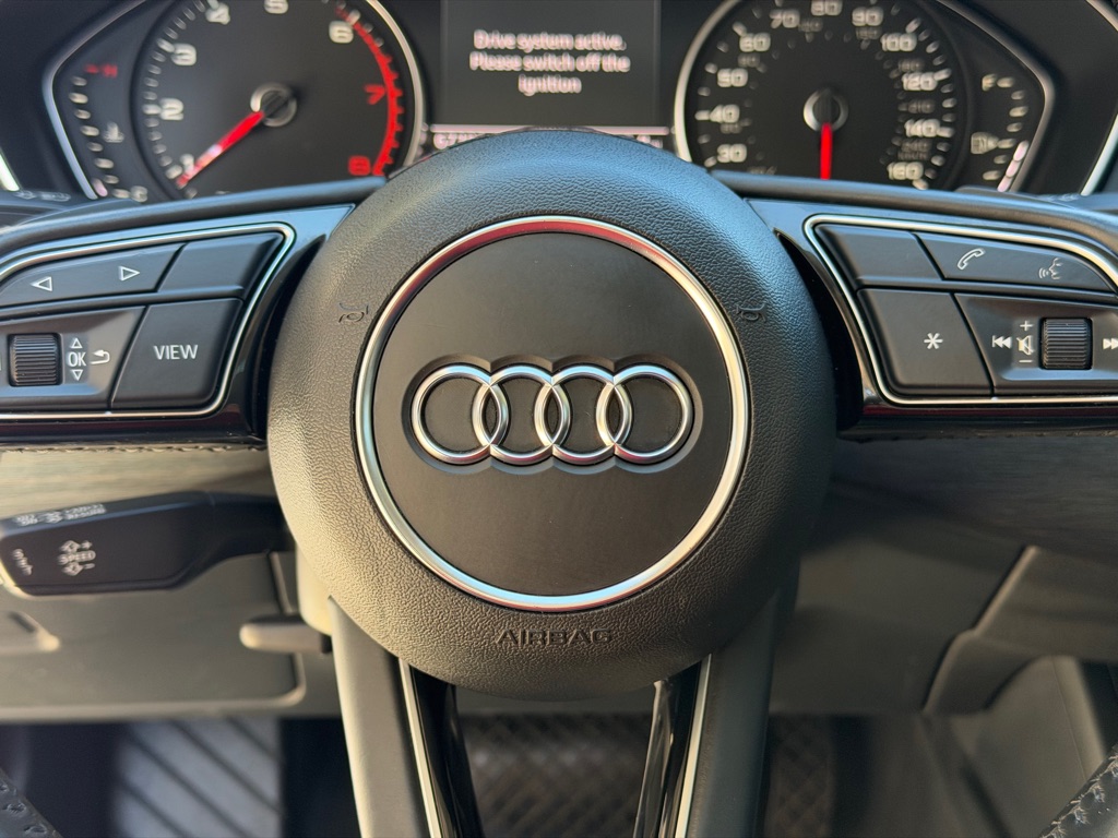 Photo 35 of this AUDI A4