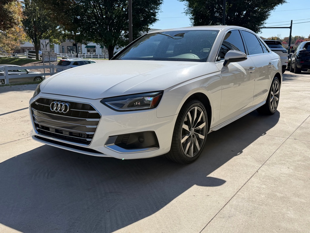 Photo 5 of this AUDI A4