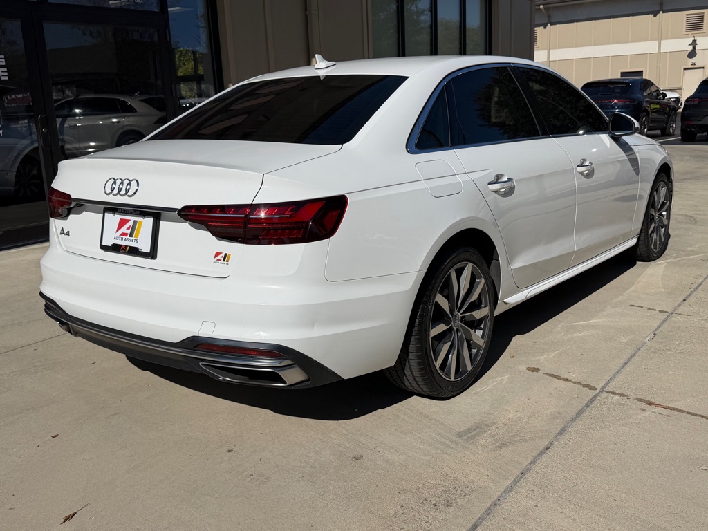 Photo 8 of this AUDI A4