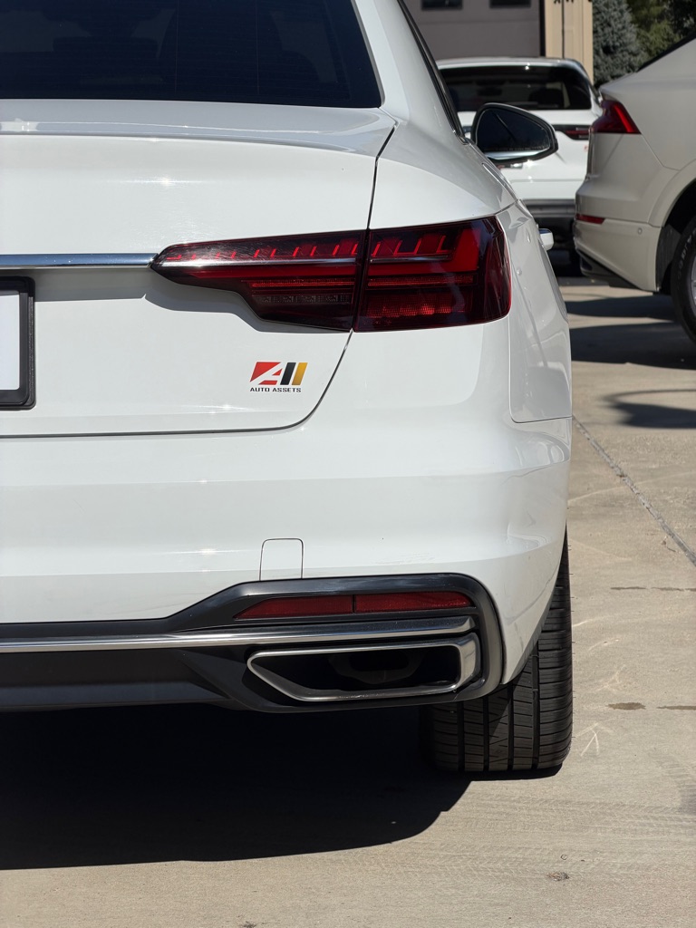 Photo 17 of this AUDI A4