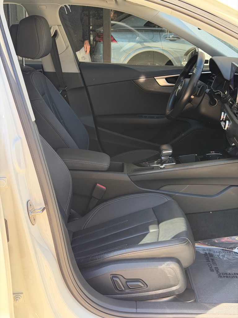 Photo 48 of this AUDI A4
