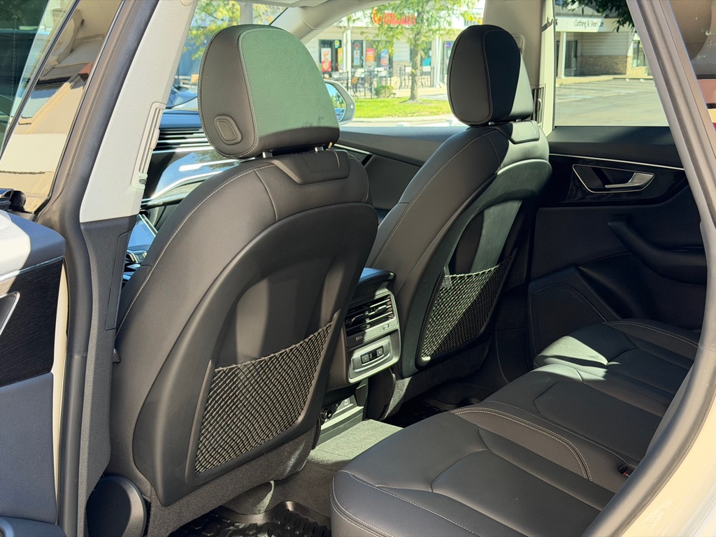 Photo 83 of this AUDI Q8