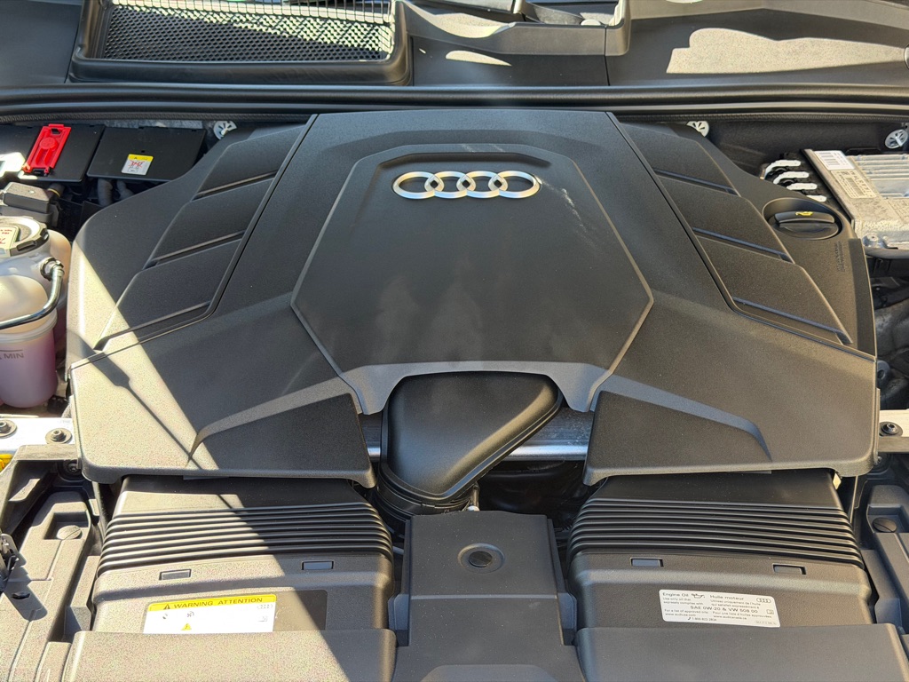 Photo 98 of this AUDI Q8