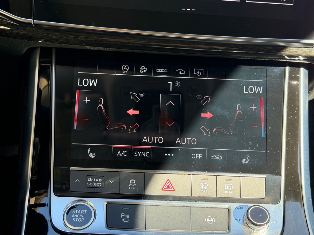 Photo 41 of this AUDI Q8