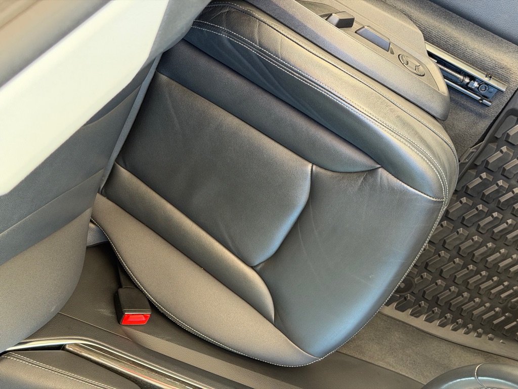 Photo 28 of this AUDI Q8